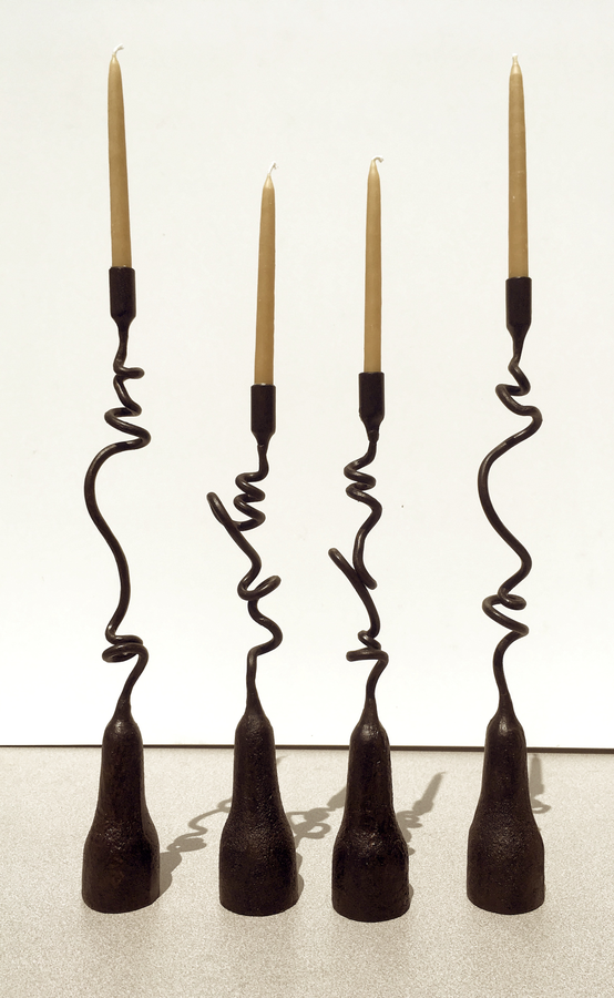 Friends Candle Holder 1/2"