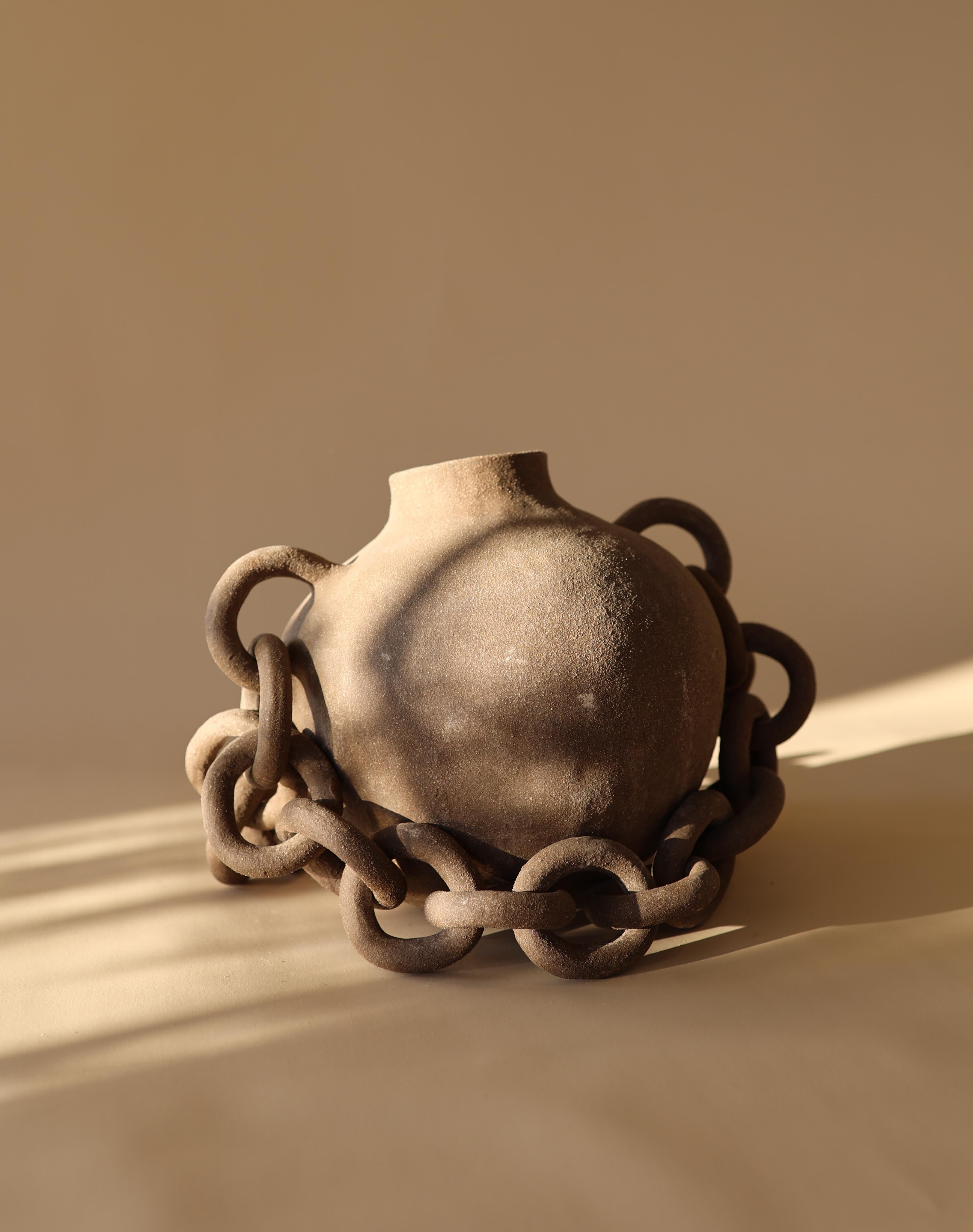 Brown Chain Vase