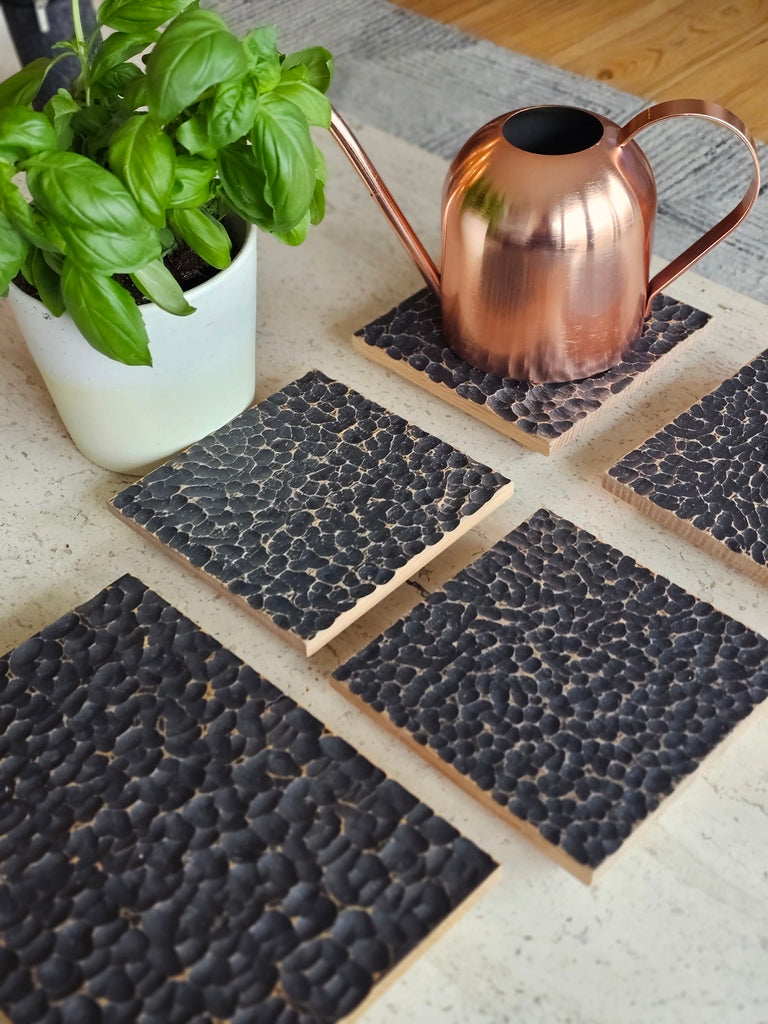 Naguri Trivets