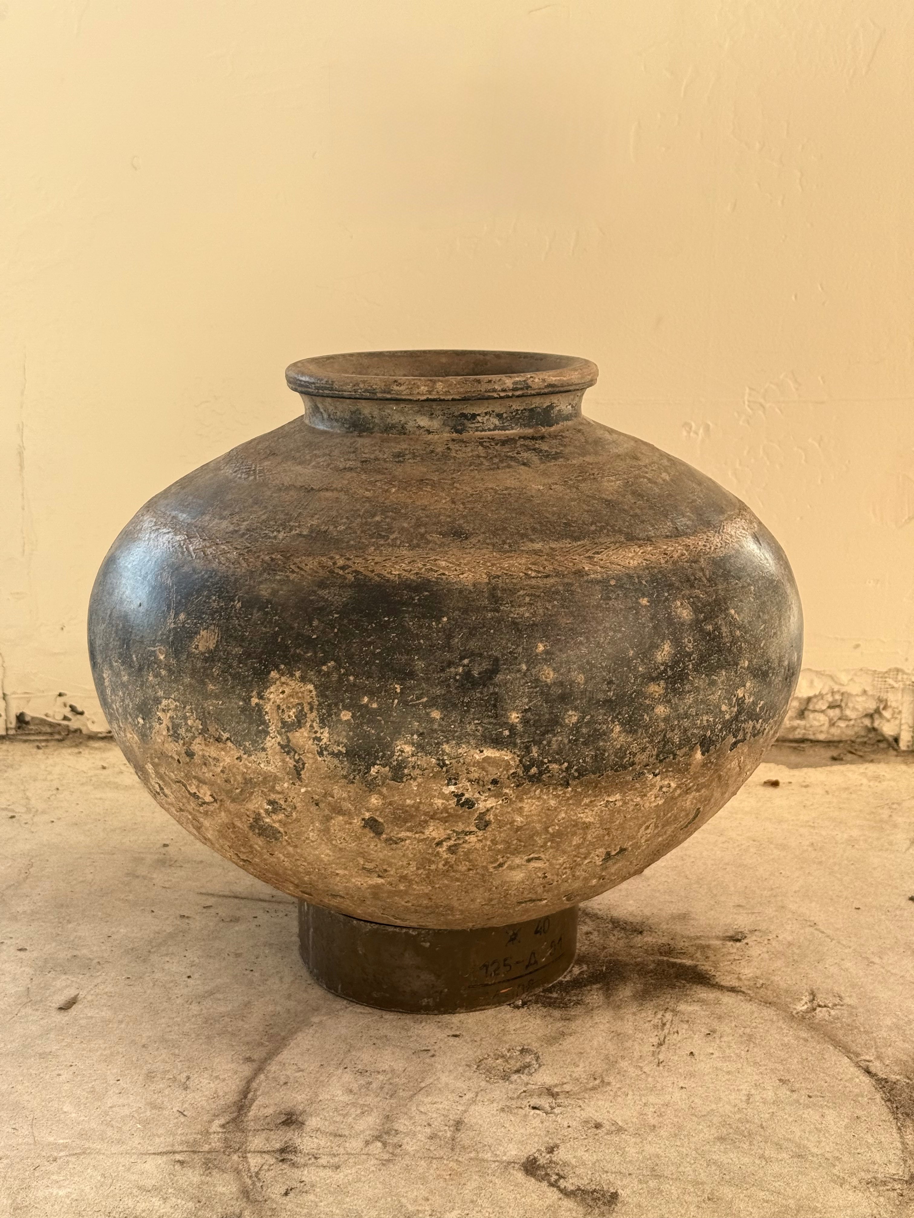Ironroot Clay Pot