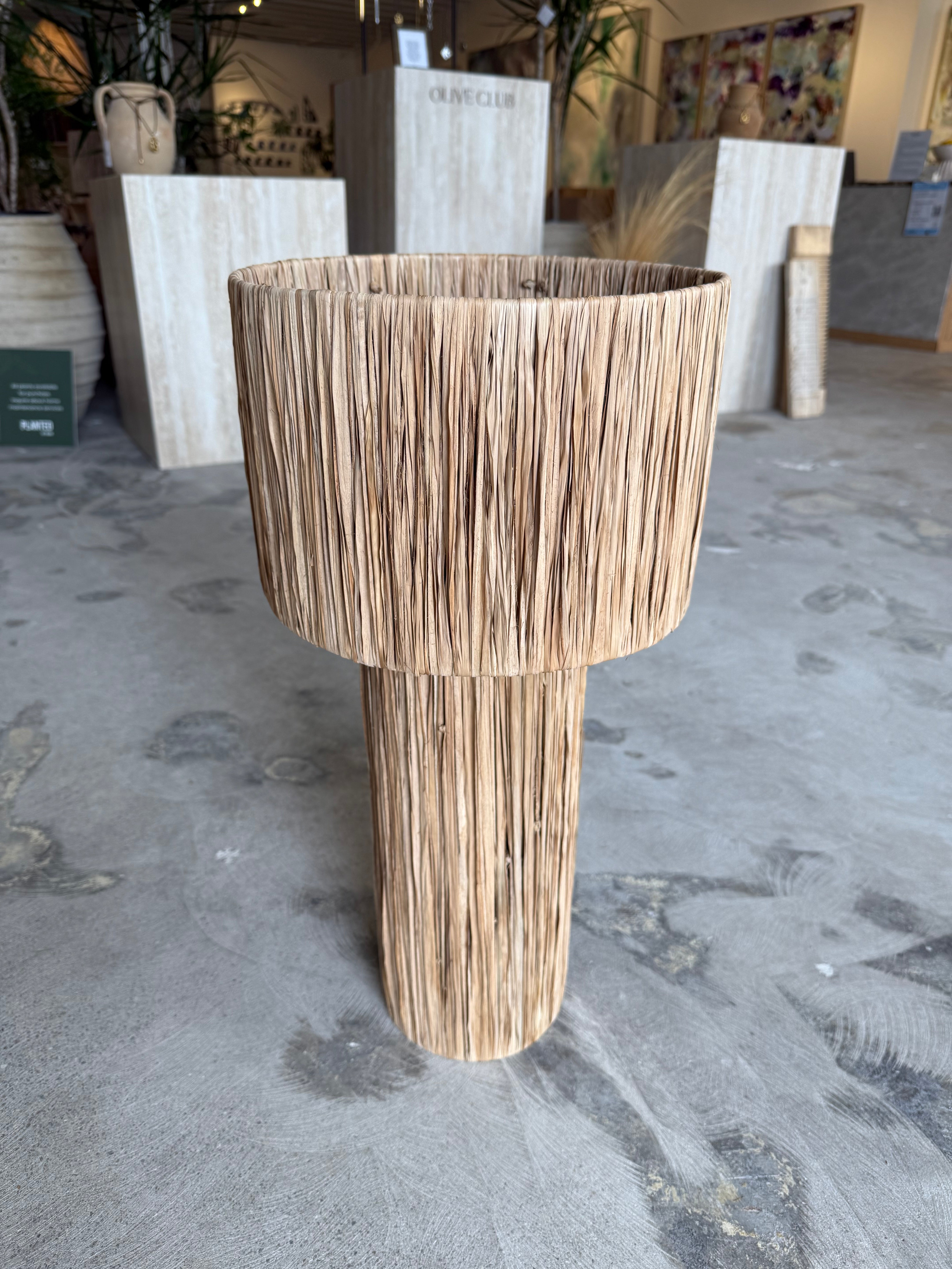 Raffia Lamp
