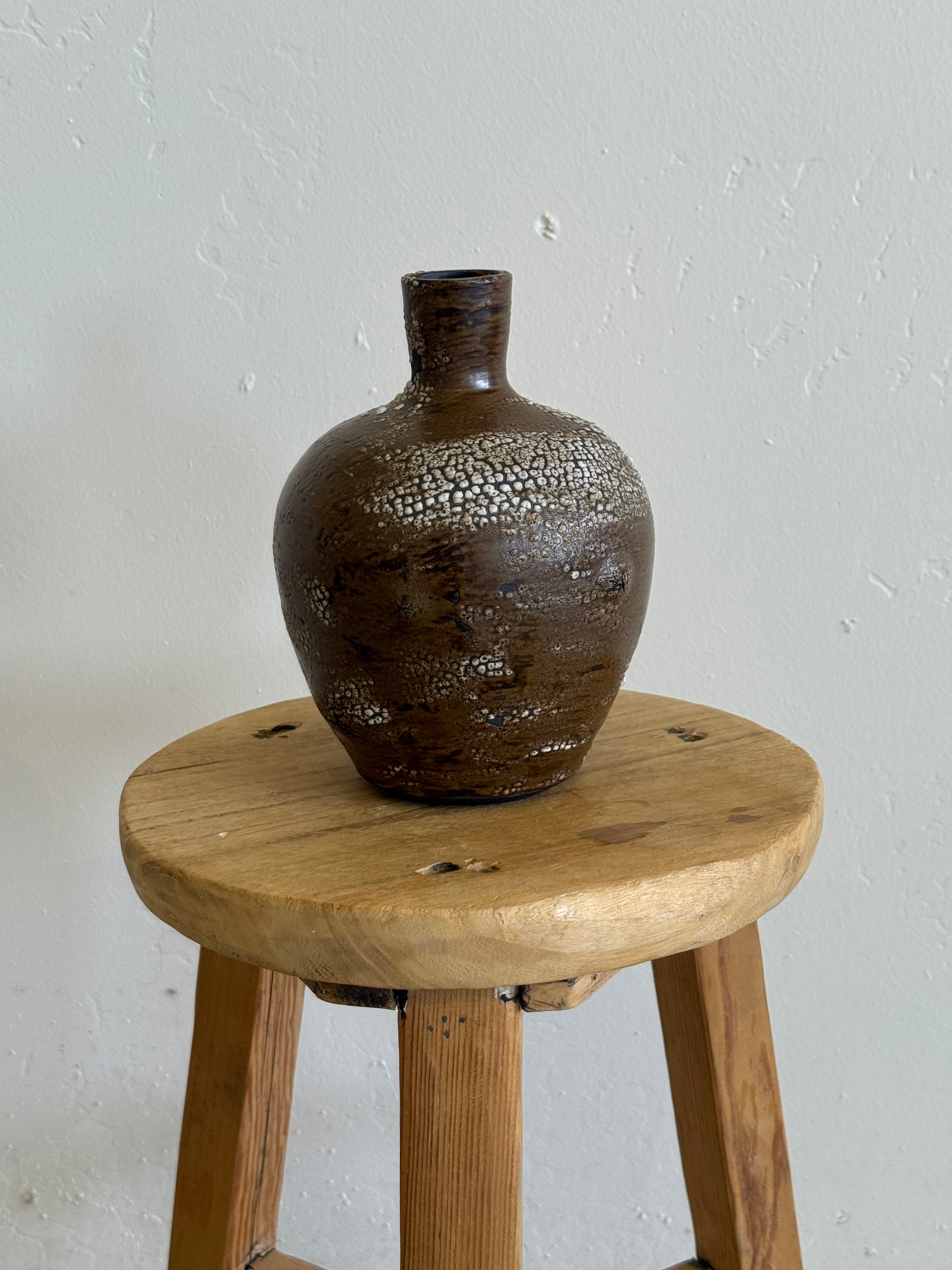 Earthquake bud vase