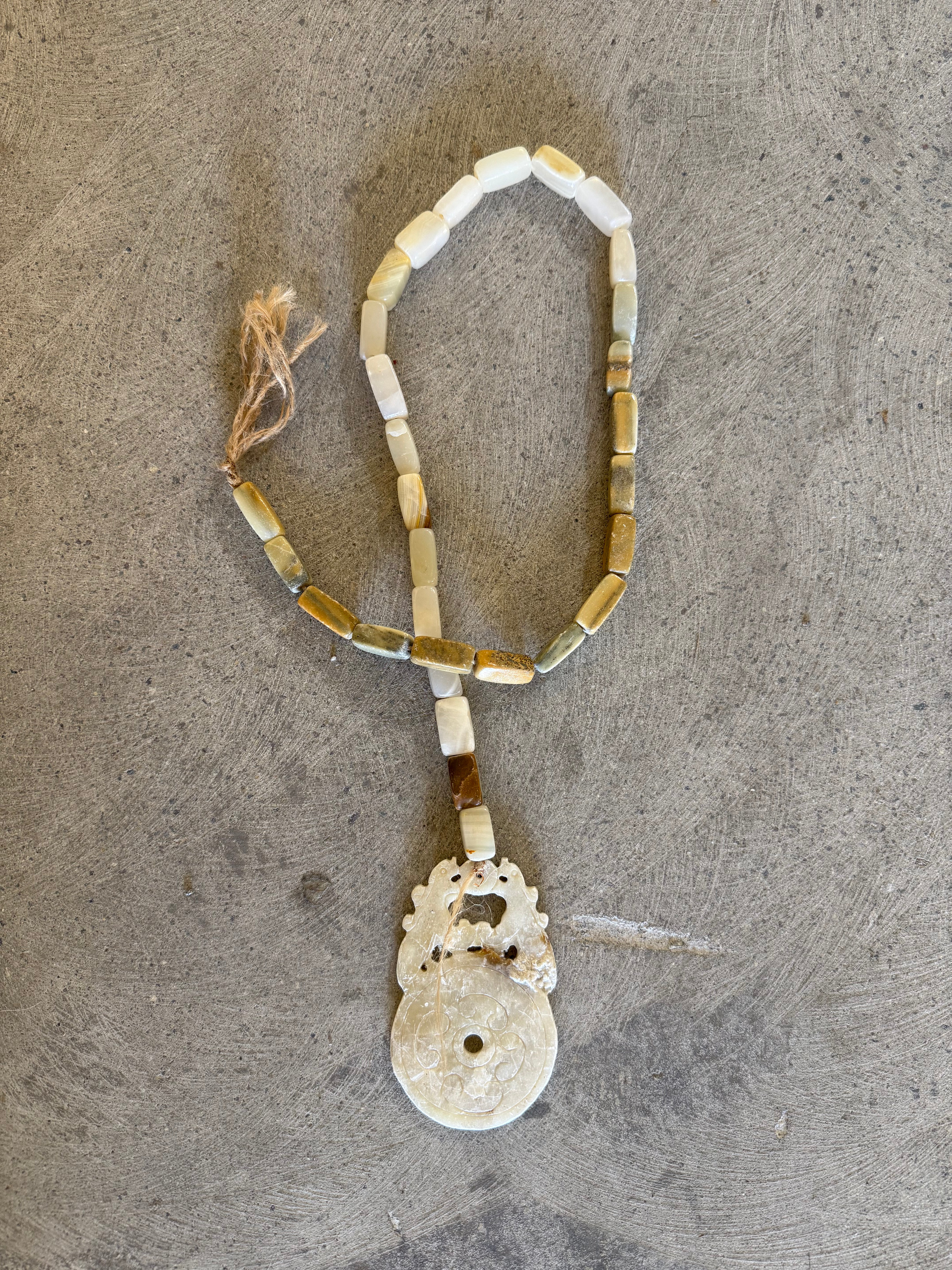 White Beads w Pendant