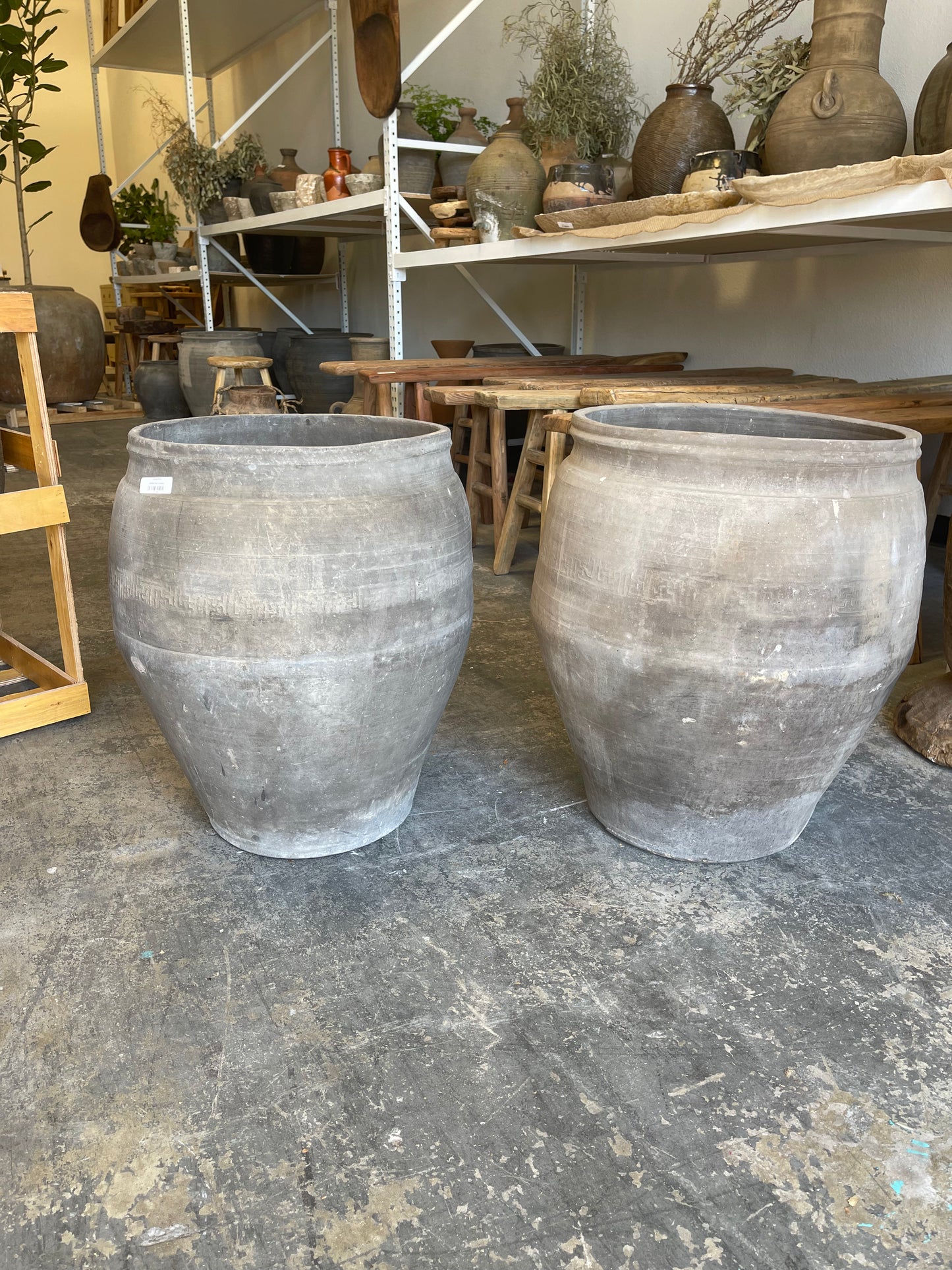 Old Grey Water Pot XL