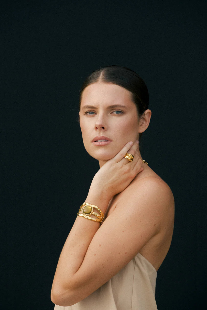 La Jolla Locket Bracelet Gold